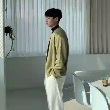 SHANTREE Retro Oversized Knit Sweater