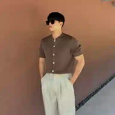 SHANTREE Summer Retro Crewneck Tee Khaki