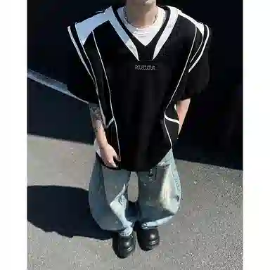 MIIRACER Retro V-Neck T-Shirt Black