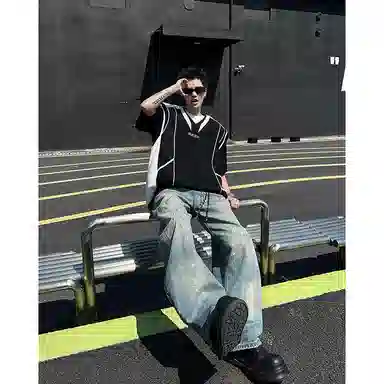 MIIRACER Retro V-Neck T-Shirt Black