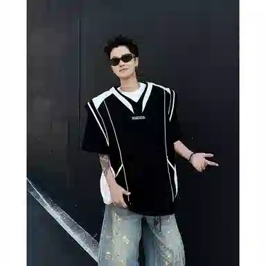 MIIRACER Retro V-Neck T-Shirt Black