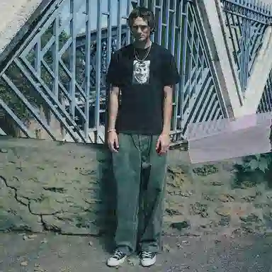 POLAR SKATE CO Trapped Inside T