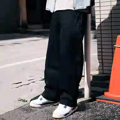 MIND ERROR Curved Patchwork Elephant Embroidery Jeans