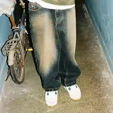 MIND ERROR Vintage Washed Embroidered Straight Jeans