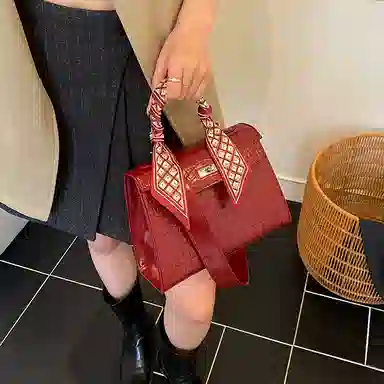 Miss Angel Shoulder Bag