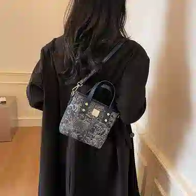Miss Angel PU