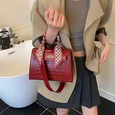 Miss Angel Shoulder Bag