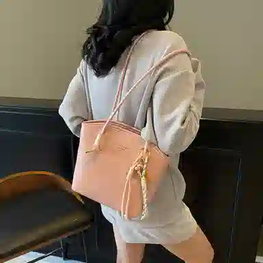 Miss Angel PU Tote