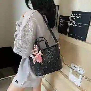 Miss Angel ins PU