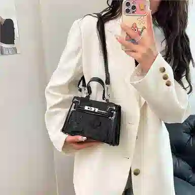 Miss Angel ins PU