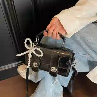 Miss Angel Boston Pillow Bag