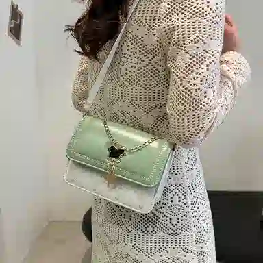 Miss Angel ins PU