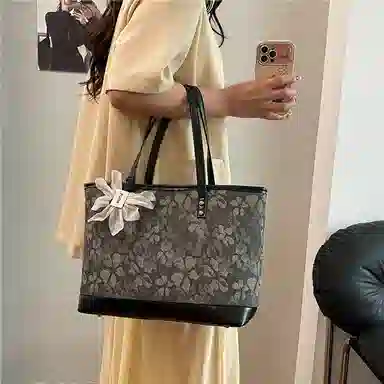 Miss Angel ins PU