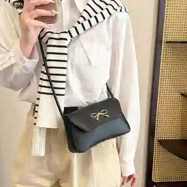 Miss Angel Bow Shoulder Bag