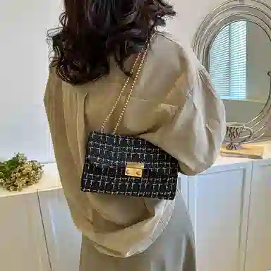 Miss Angel Plaid Chain Crossbody Bag