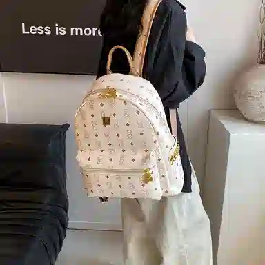 Miss Angel ins PU