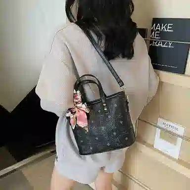 Miss Angel ins PU