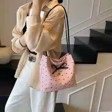Miss Angel ins PU