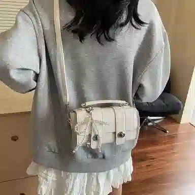 Miss Angel Boston Pillow Bag