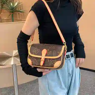 Miss Angel Vintage Crossbody Bag