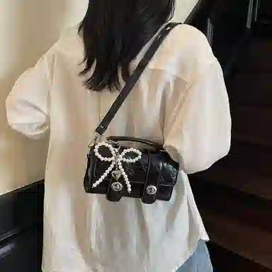 Miss Angel Boston Pillow Bag