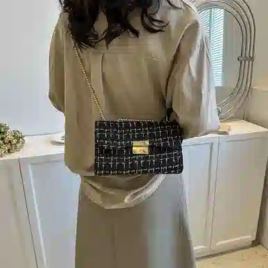 Miss Angel Plaid Chain Crossbody Bag