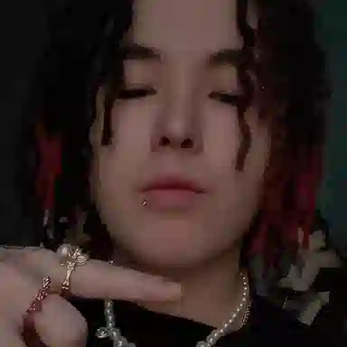 EVAE+MOB Pearl Skull Ring