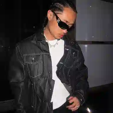 EVAE+MOB Pearl Skull Ring