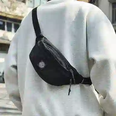 揽月 简约休闲慵懒风纯色涂鸦通勤百搭 尼龙 斜挎胸包 男女同款情侣款 多色