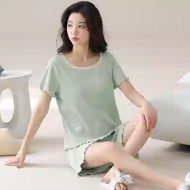 兰缪 时尚圆领甜美舒适透气干爽带胸垫防凸点居家可外穿短袖三分裤睡衣套装 女款
