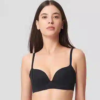 曼妮芬 光面无痕纯色简约舒适聚拢收副乳文胸 女款