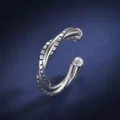 925