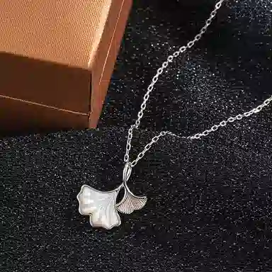 【999足银】 京华录 银杏叶三生有杏锁骨链贝壳原创小众设计轻奢简约百搭何其有幸女友吊坠 恋爱告白礼盒 贝母 纯银项链 女款 银色