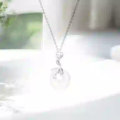 中国珠宝 荷花平安扣 轻奢优雅气质小清新设计 简约清冷感国风 玉髓 项链 女款