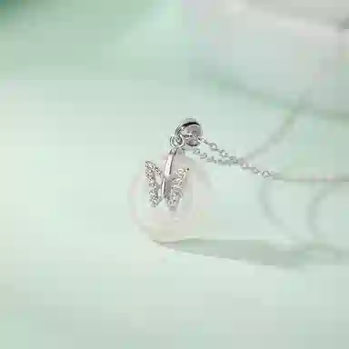 中国珠宝 镂空蝴蝶 新中式国潮甜美优雅温柔气质简约百搭小众好运锁骨链 玉髓 项链 女款