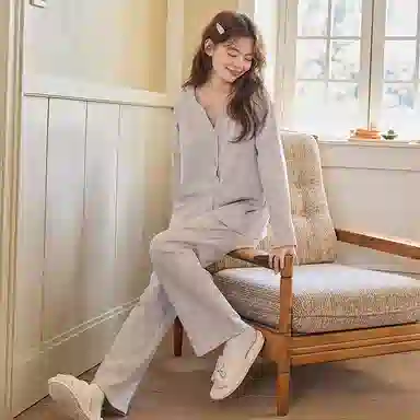 ins V