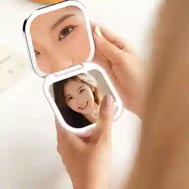 Xiyio CEO LED Mirror