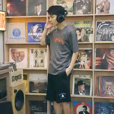 FLOAT x Yellow Martket T