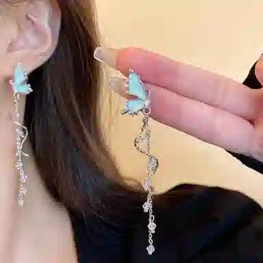 丹琴 摘星揽月仙气蝴蝶 甜美长款流苏耳饰少女心高级感轻奢小众设计感个性耳饰#好运 锆石/合金 耳环 女款