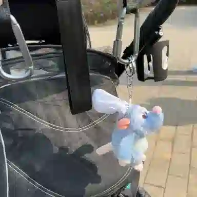 丹琴 可爱卡通料理鼠王公仔个性车钥匙扣学生书包背包包挂饰 毛绒 挂件 男女同款情侣款