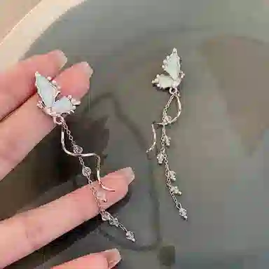 丹琴 摘星揽月仙气蝴蝶 甜美长款流苏耳饰少女心高级感轻奢小众设计感个性耳饰#好运 锆石/合金 耳环 女款