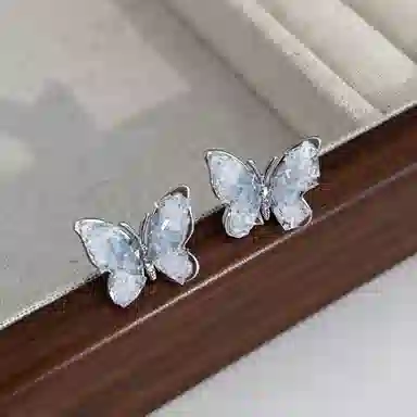 丹琴 甜美森系风渐变蓝色蝴蝶时尚百搭款高级感耳饰 合金 耳钉 女款