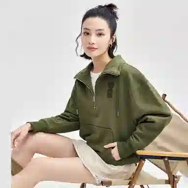 佐丹奴 心形字母刺绣抽绳立领半开襟针织卫衣 女款