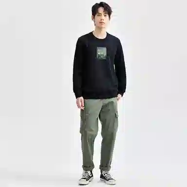佐丹奴 复古街头风印花圆领长袖针织套头卫衣 男款