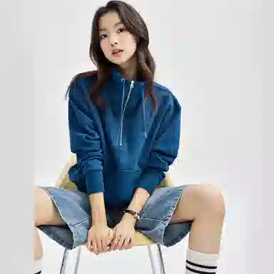 佐丹奴 心形字母刺绣抽绳立领半开襟针织卫衣 女款