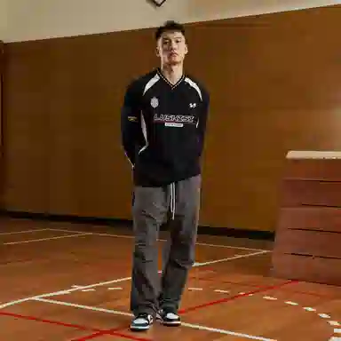 LUSHISI Racing V-Neck Long Sleeve Tee