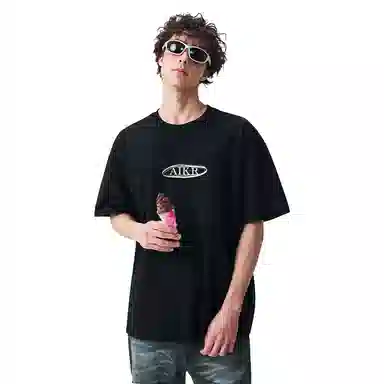 MAURRGOOU T