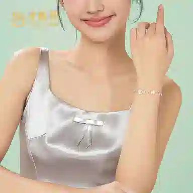 999