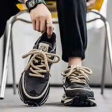 URBAN AUTHENTIC