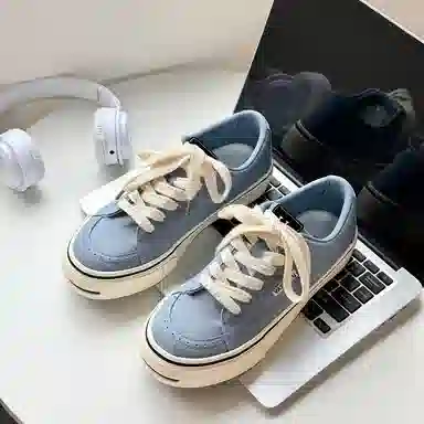 URBAN AUTHENTIC